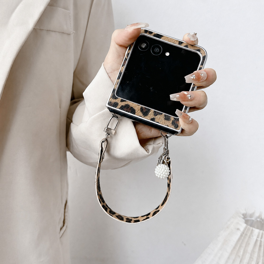 Leopard Print Folding Flip Pho - огляд і ціна Women'S Accessories Designer