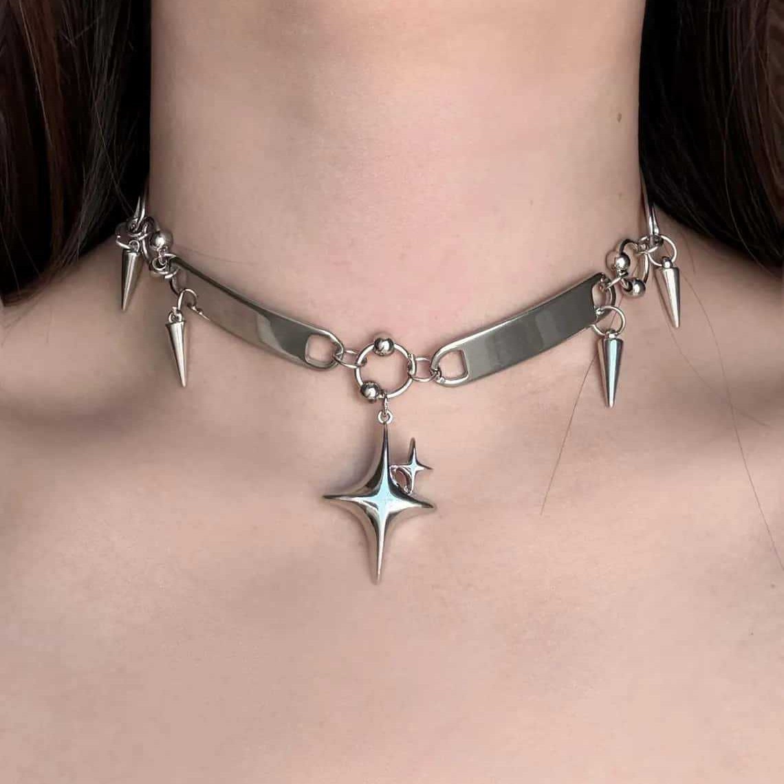 Punk Star Riveted Choker,Rock  - огляд і ціна Women'S Accessories Designer