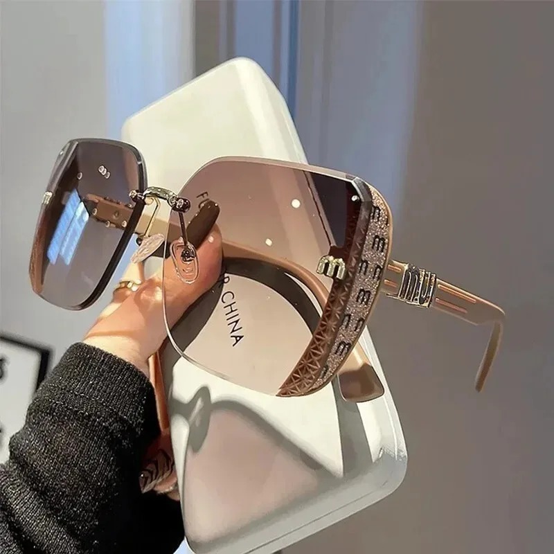 Cut Edge Sunglasses For Women  - огляд і ціна Women'S Accessories Designer