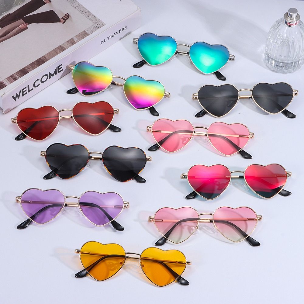 Heart-Shaped Sunglasses Heart  - огляд і ціна Women'S Accessories In The 90S